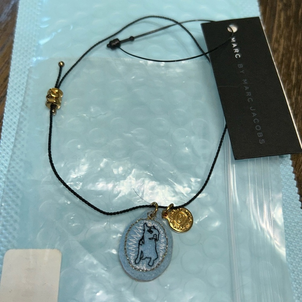 Marc by Marc Jacobs Blue Bulldog and Black Charm  Bracelet NWT - Picture 2 of 3